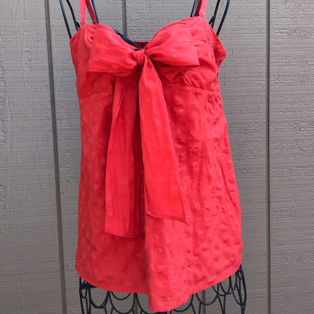 Dressy bow tank